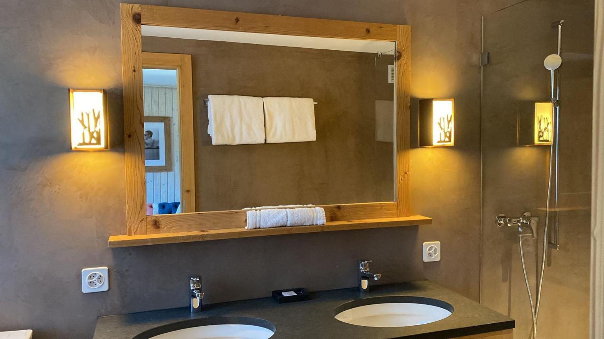 Hotel Sanetsch Gsteig Екстериор снимка
