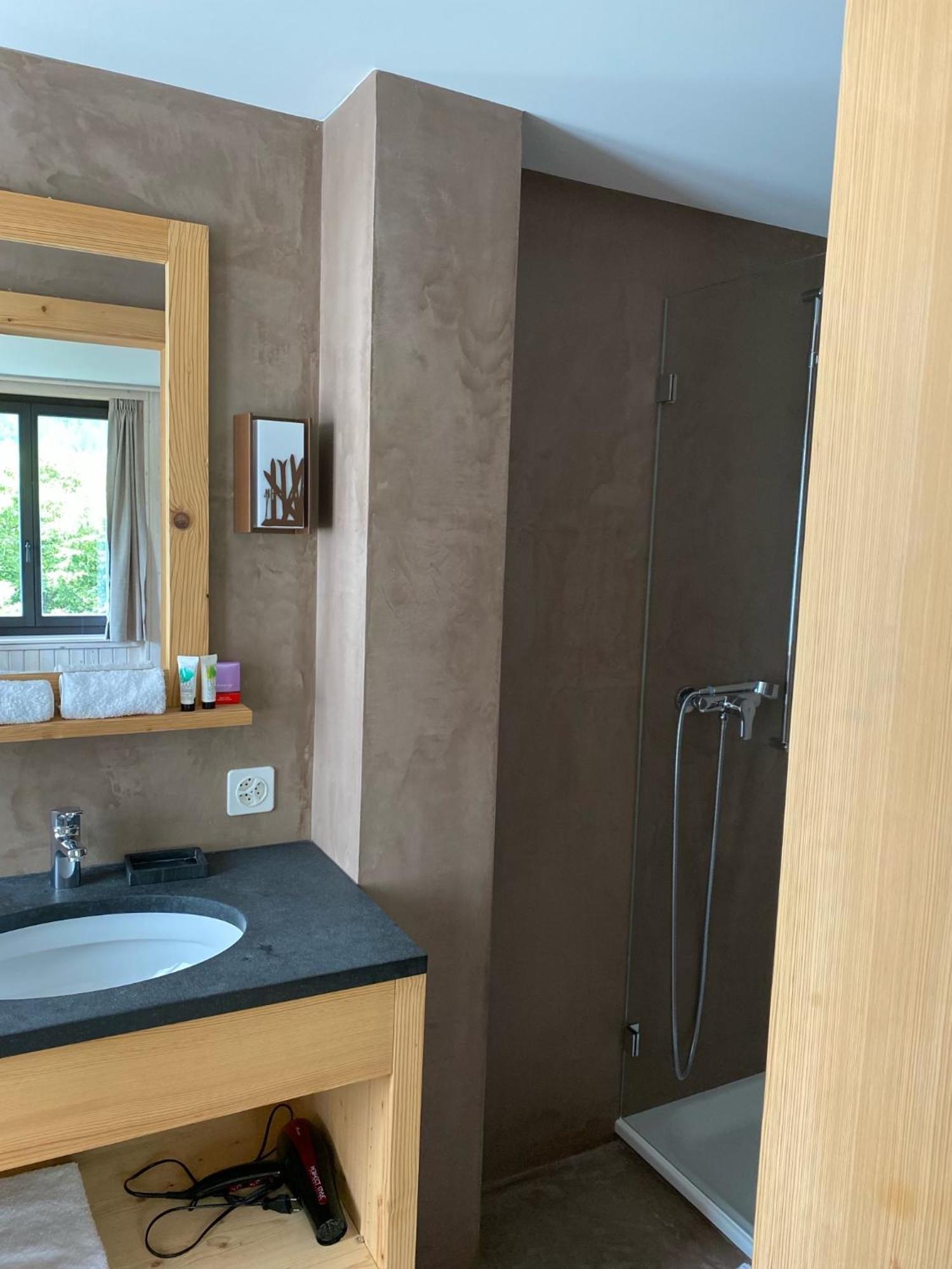 Hotel Sanetsch Gsteig Екстериор снимка