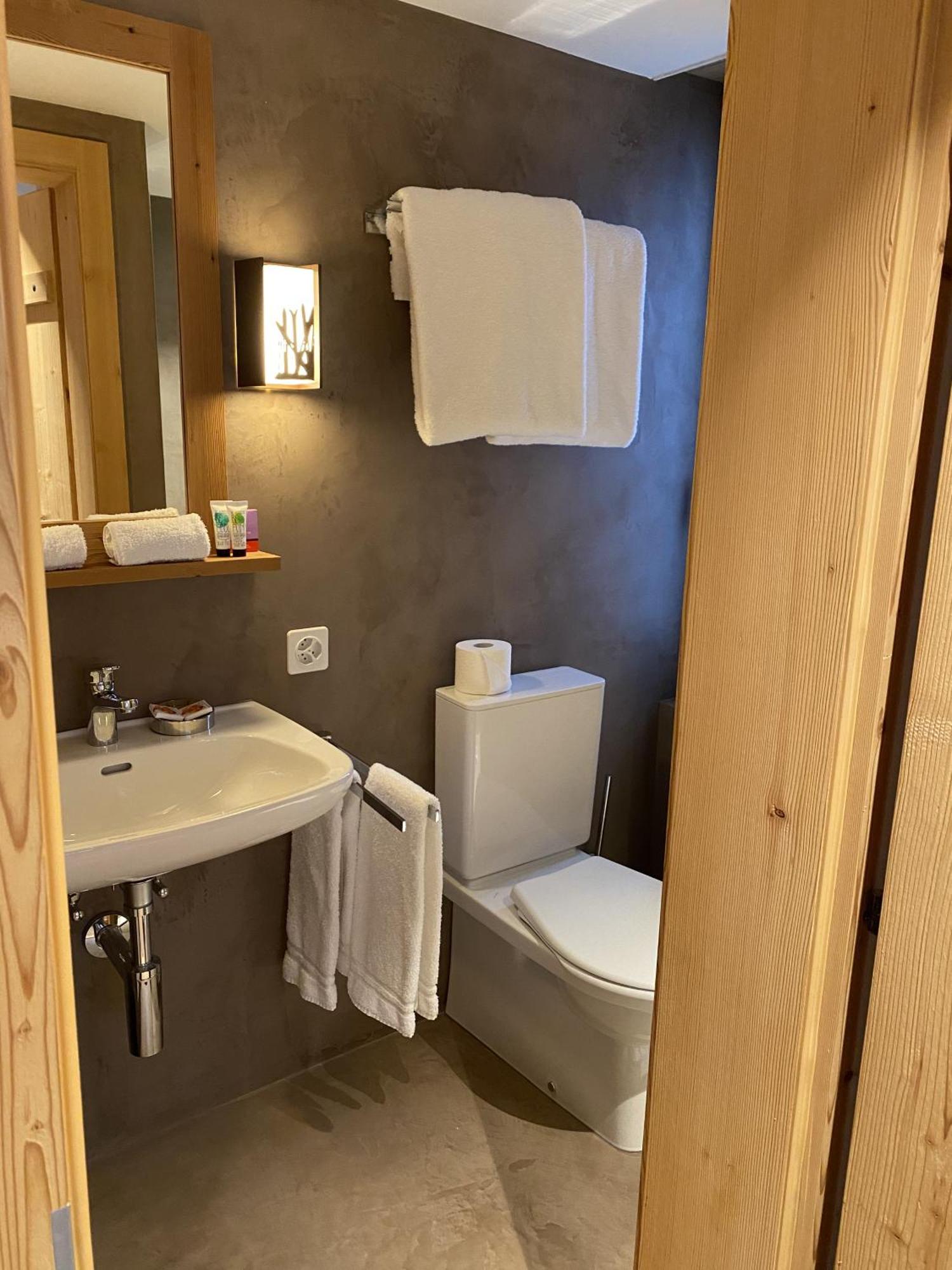 Hotel Sanetsch Gsteig Екстериор снимка